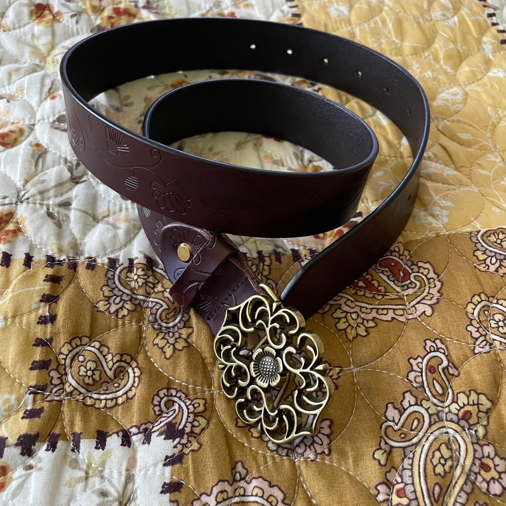 QC-B6210 Brown Floral Embossed Leather Belt Antique Brass Filigree Buckle 26-35"